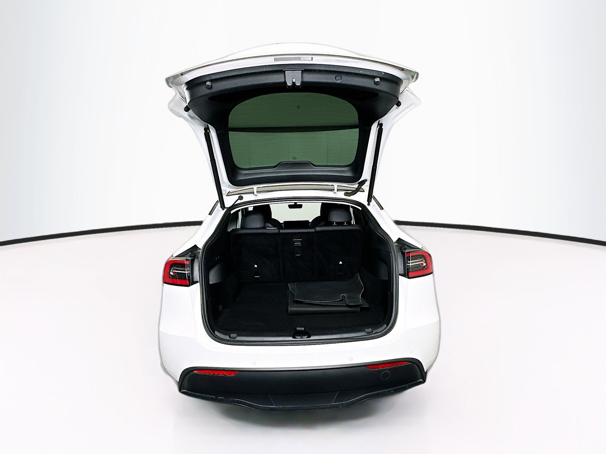 Used 2021 Tesla Model Y Long Range AWD/4WD image 28