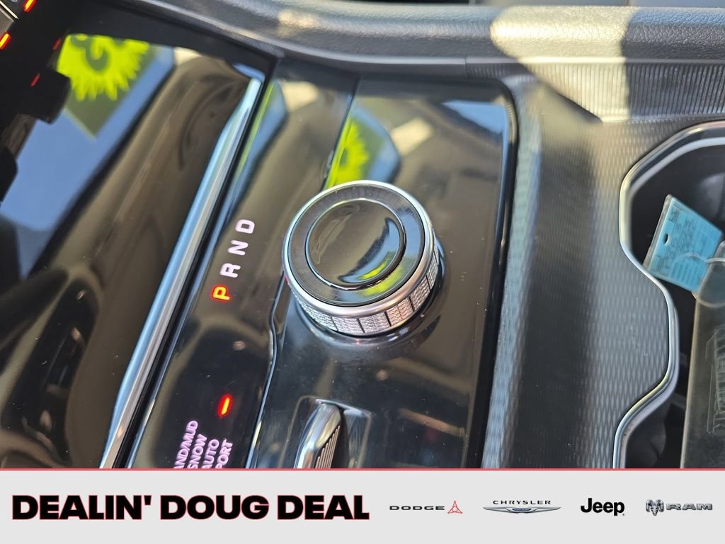 Used 2023 Jeep Grand Cherokee Limited image 25