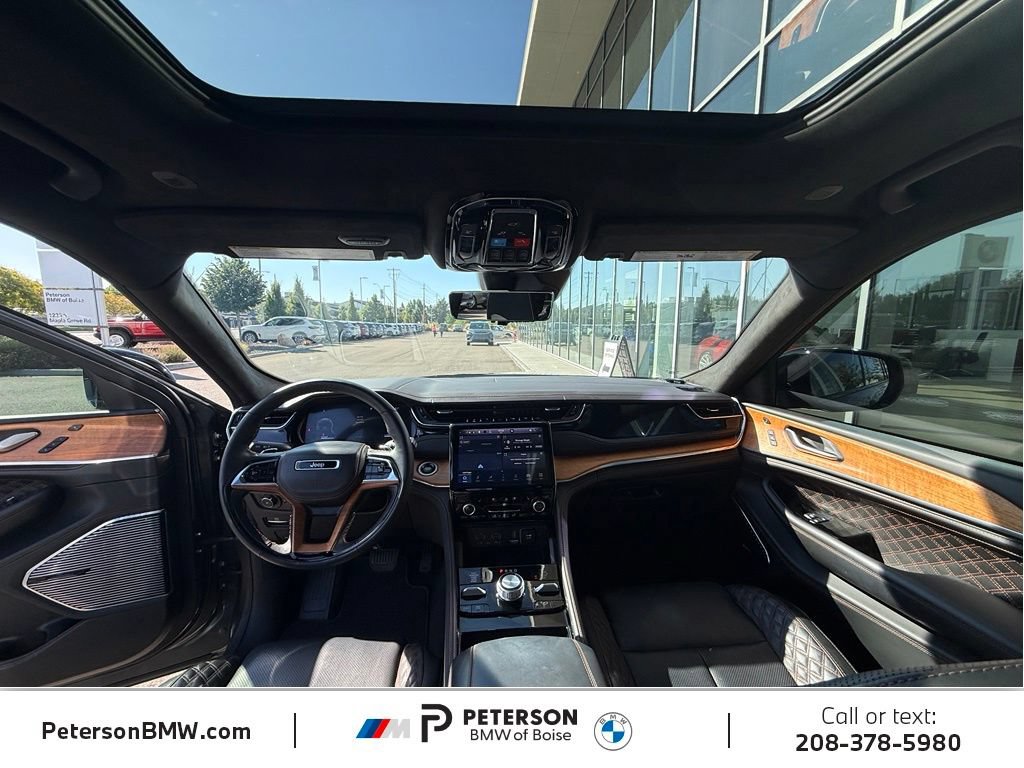 Used 2023 Jeep Grand Cherokee L Summit AWD/4WD image 20