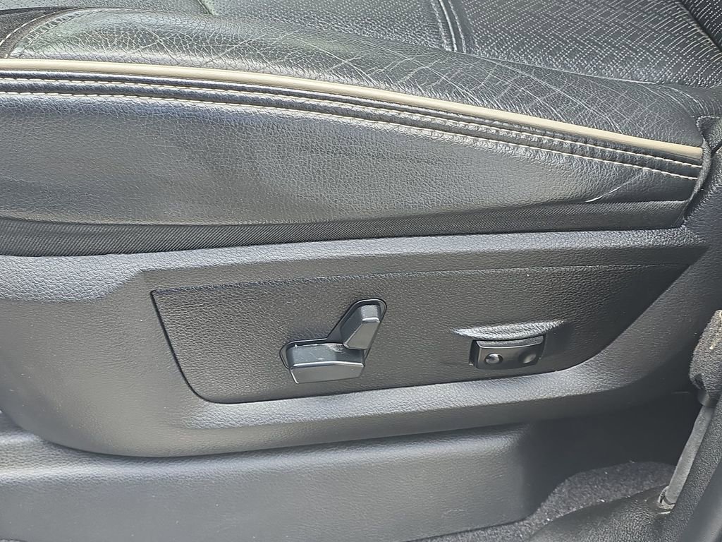Used 2019 RAM 2500 Laramie image 17