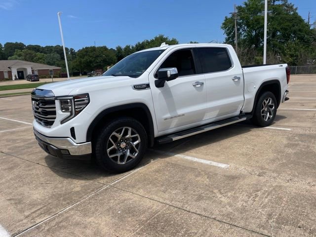 Used 2022 GMC Sierra 1500 SLT w/ SLT Convenience Package AWD/4WD image 1