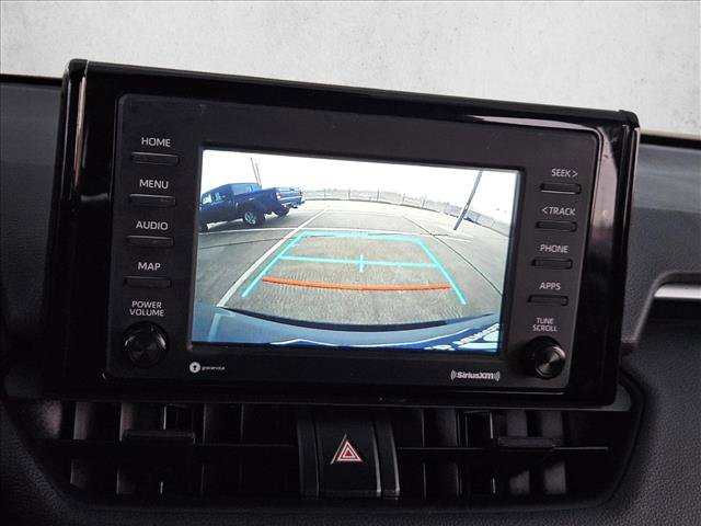 Used 2022 Toyota RAV4 SE image 16