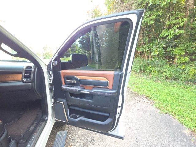 Used 2021 RAM 3500 Limited AWD/4WD image 23