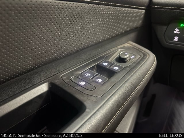 Used 2024 Volkswagen Atlas Cross Sport SE FWD image 17