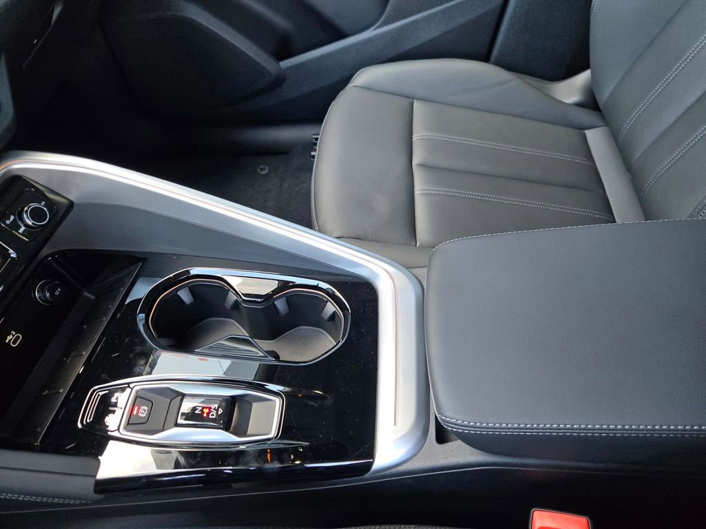 New 2025 Audi Q5 Premium Plus image 24