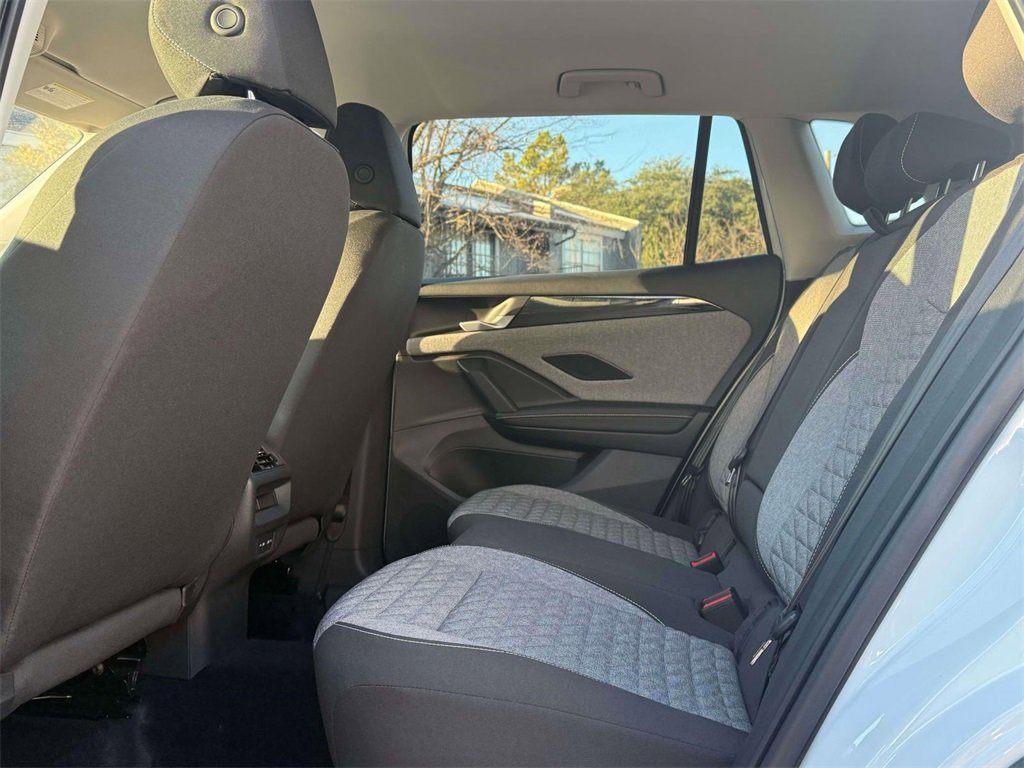 Used 2025 Volkswagen Tiguan S image 23