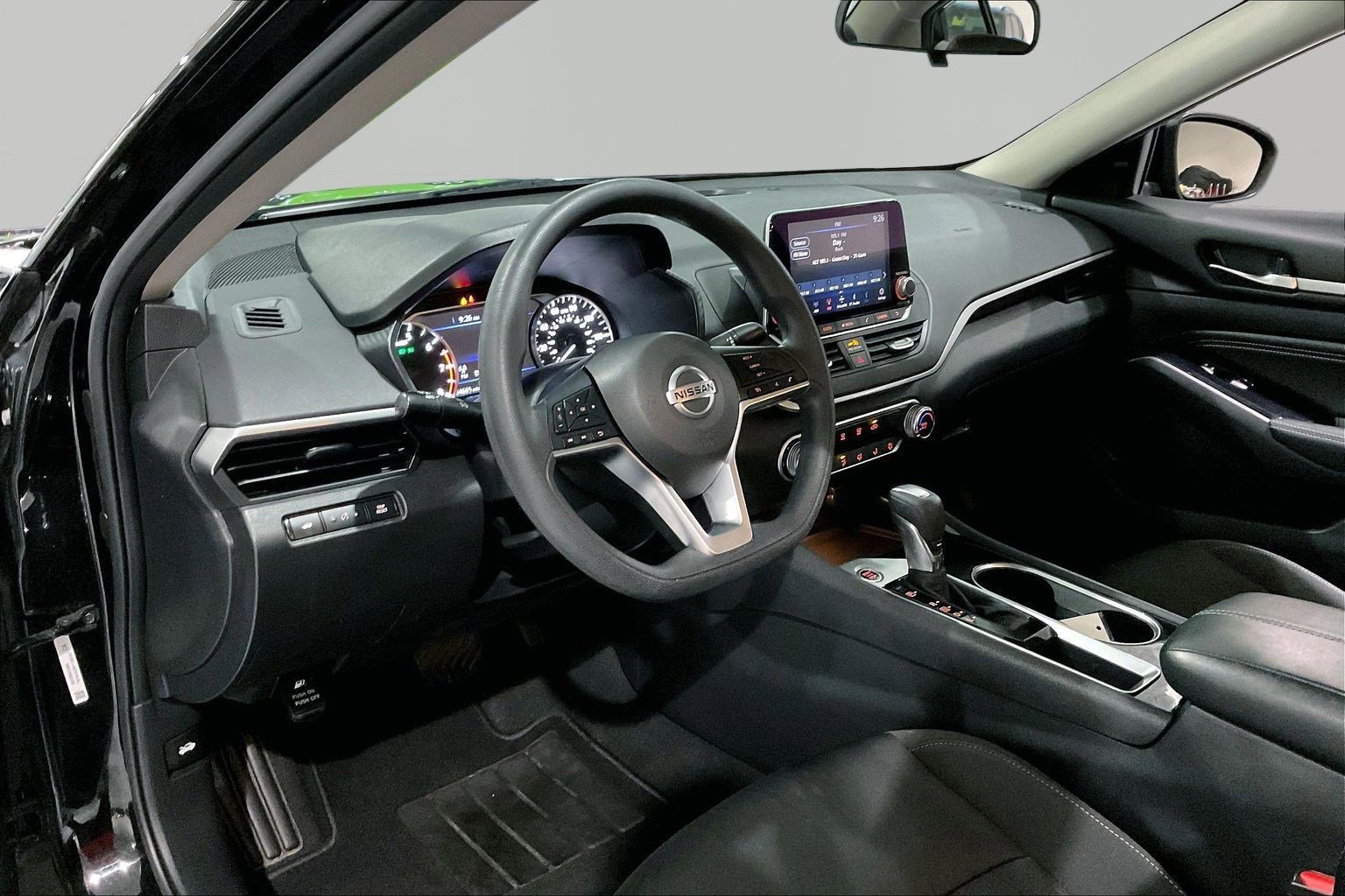 Used 2021 Nissan Altima 2.5 SV FWD image 17