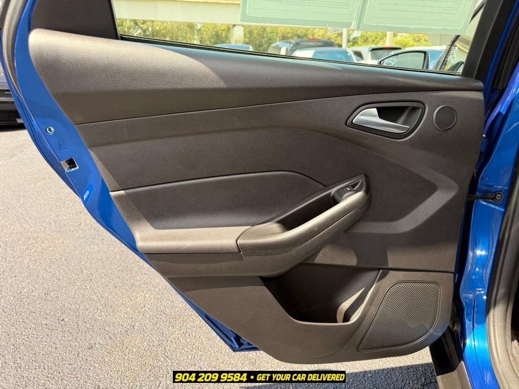 Used 2018 Ford Focus SEL FWD image 25