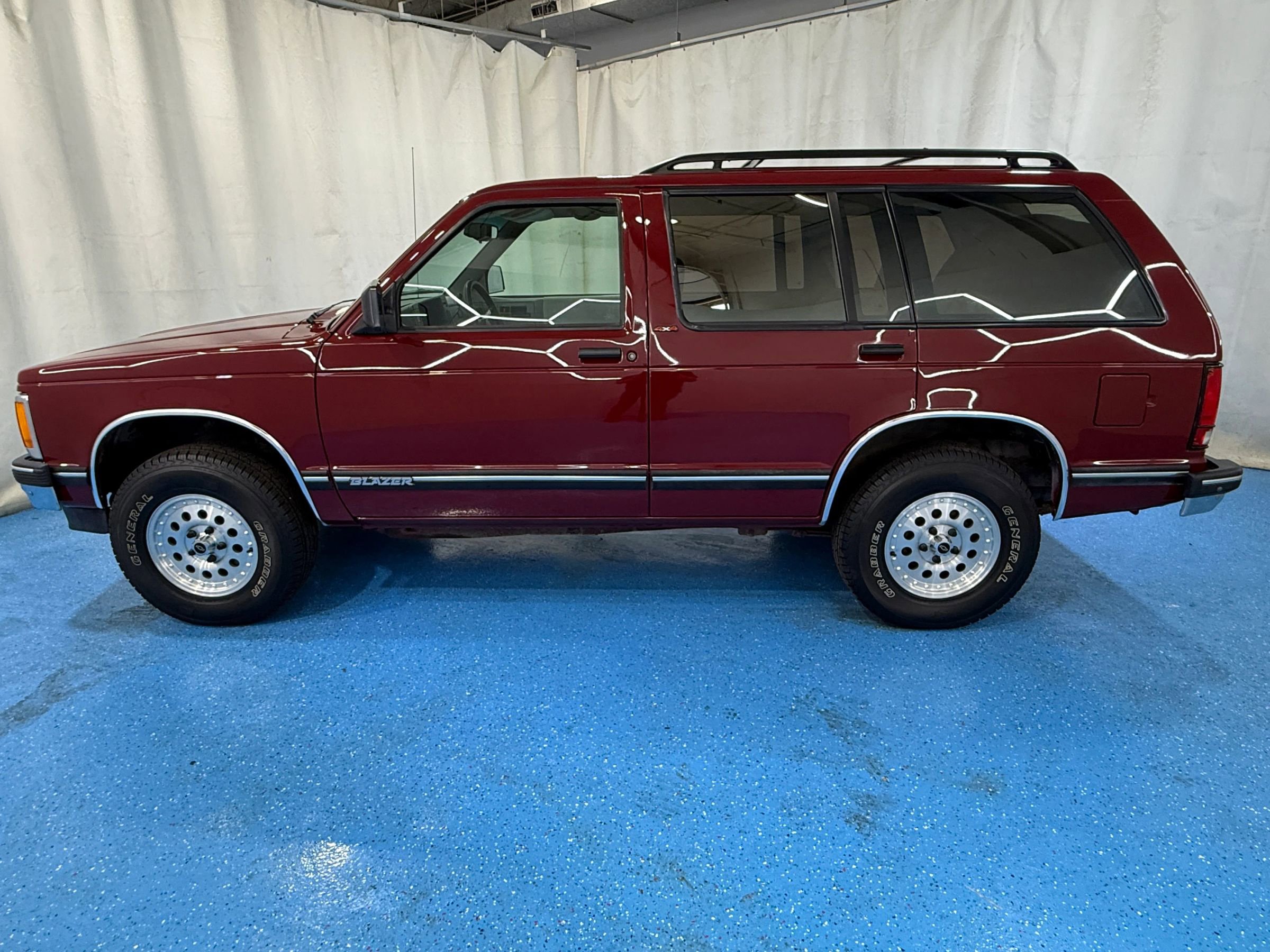 Used 1994 Chevrolet S10 Pickup 4WD 4-Door image 5