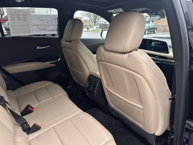 Certified 2024 Cadillac XT4 Luxury w/ Cold Weather Package image 54