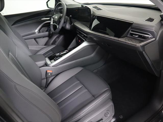 Used 2025 Audi Q5 Premium w/ Convenience Package AWD/4WD image 18