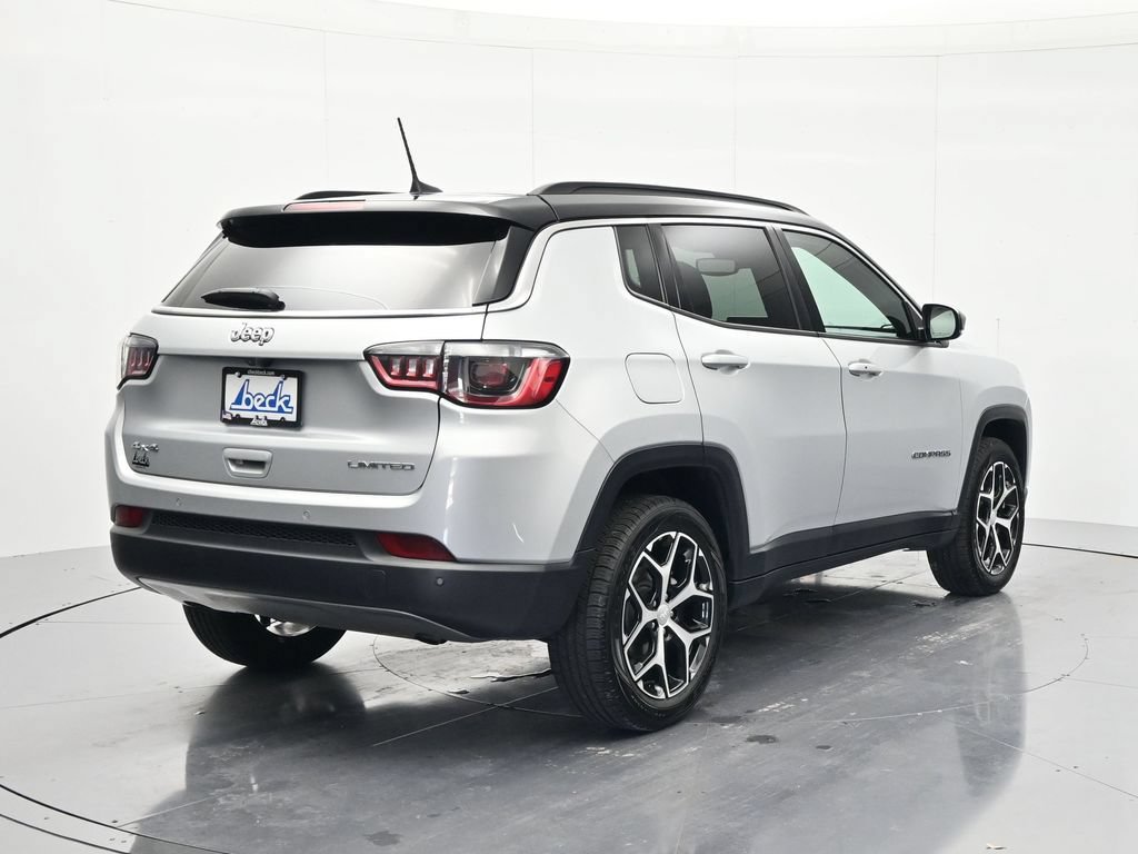 Used 2024 Jeep Compass Limited AWD/4WD image 5