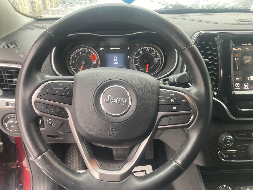 Used 2019 Jeep Cherokee Limited image 18