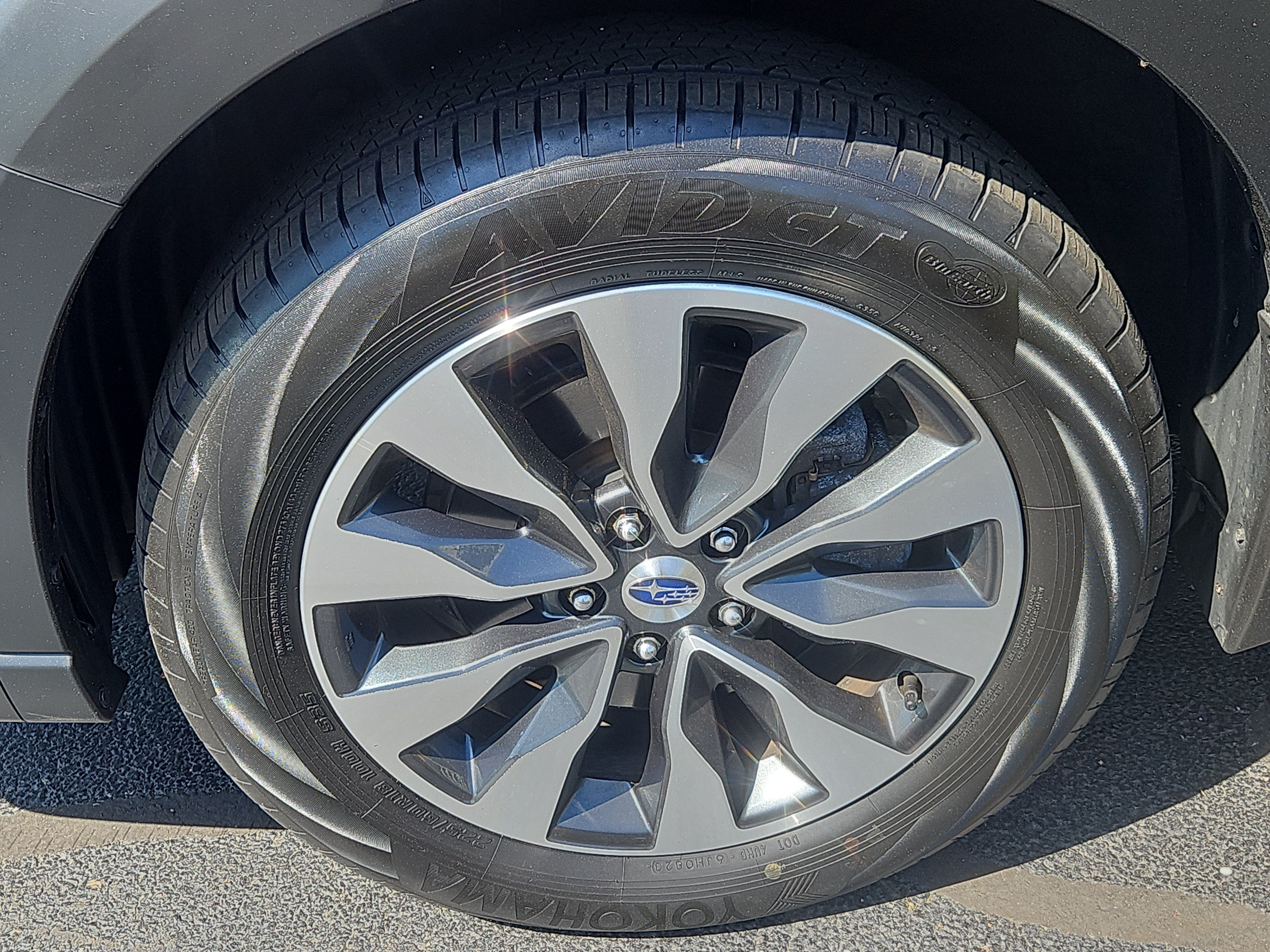 Certified 2024 Subaru Outback Limited AWD/4WD image 4