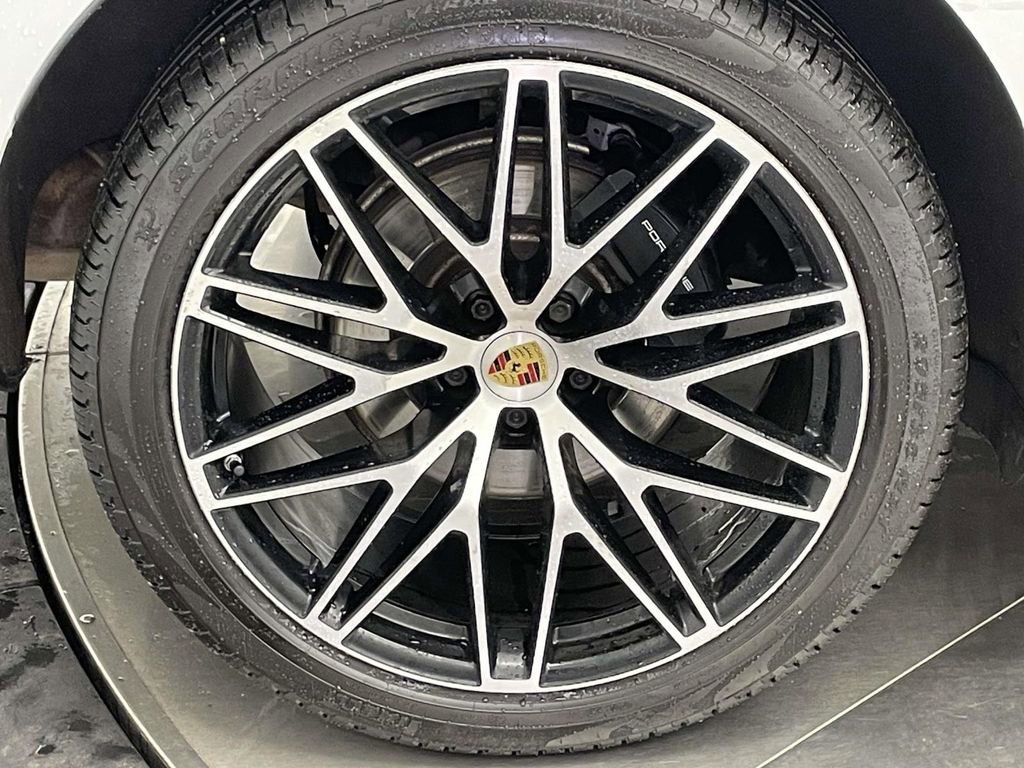 Used 2023 Porsche Macan image 13