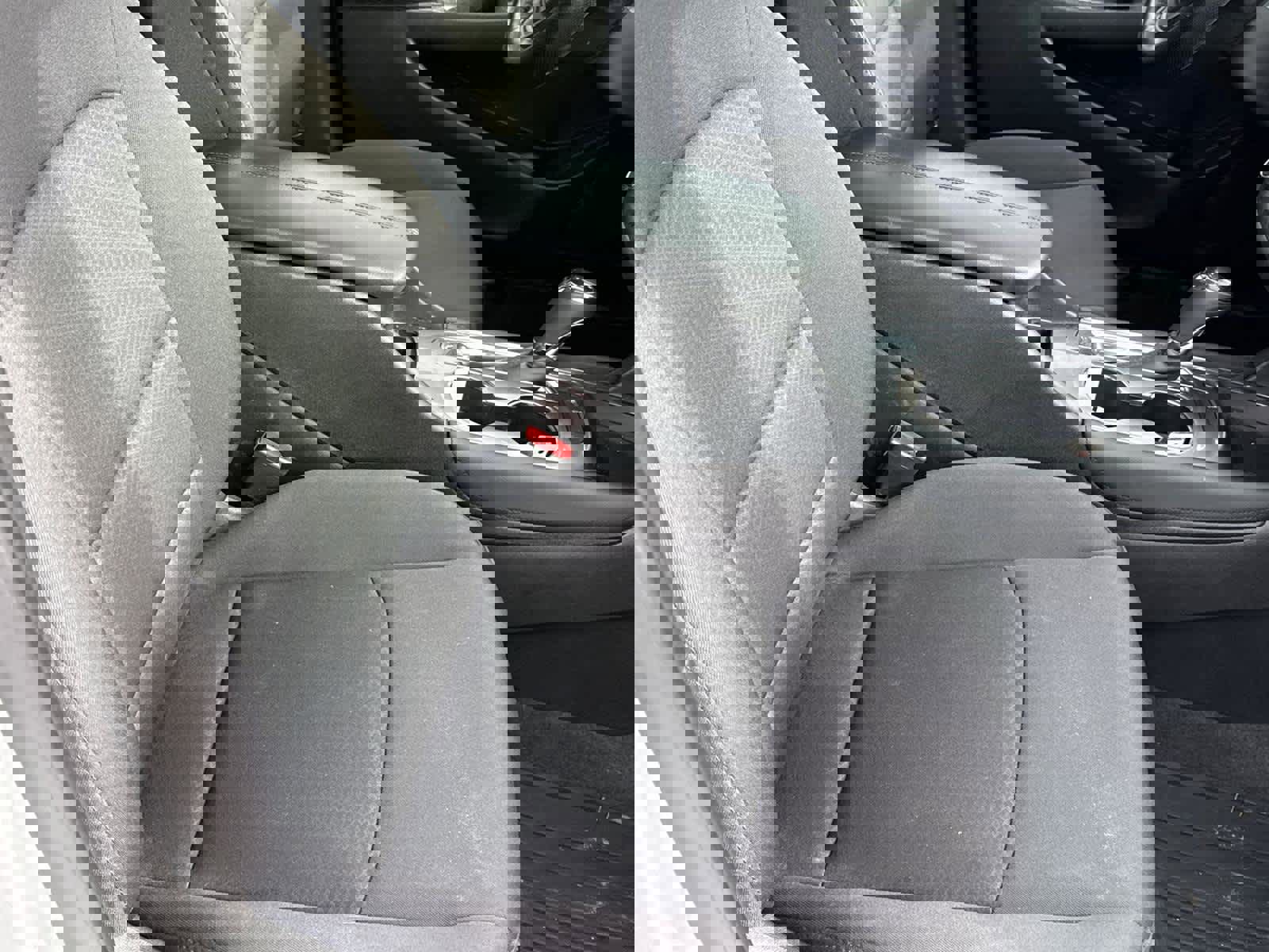 Used 2017 Chevrolet Malibu LT image 17