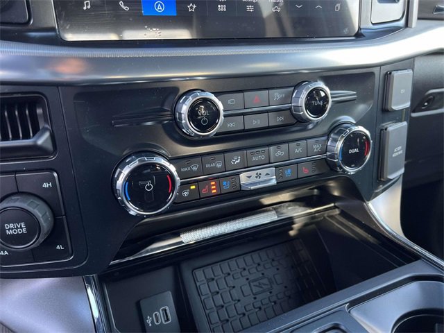 New 2026 Ford F150 Lariat w/ Equipment Group 502A High image 16