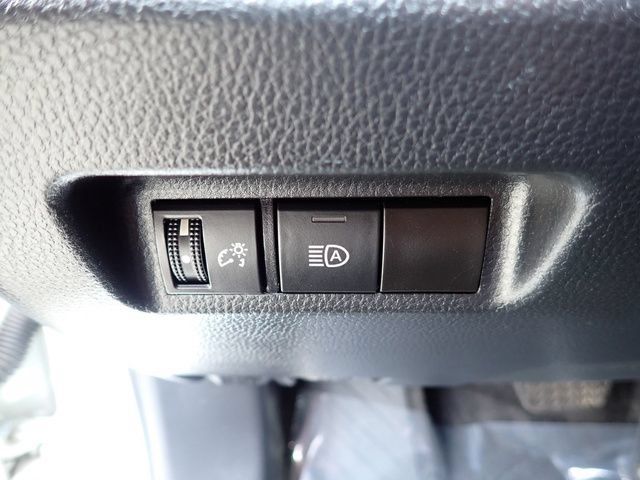 Certified 2023 Toyota RAV4 LE AWD/4WD image 22