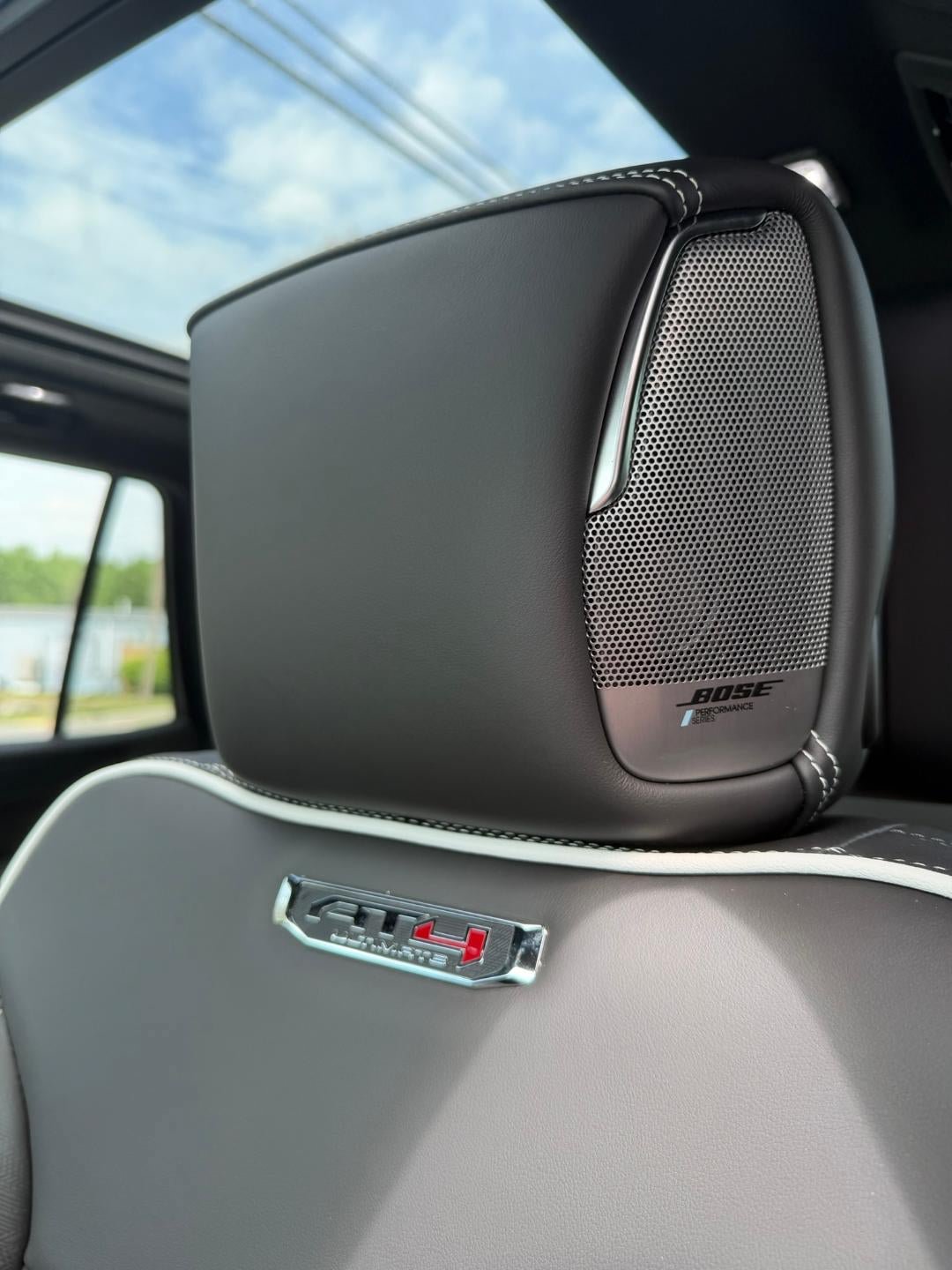 New 2026 GMC Yukon AT4 Ultimate w/ LPO, Floor Liner Package AWD/4WD image 15