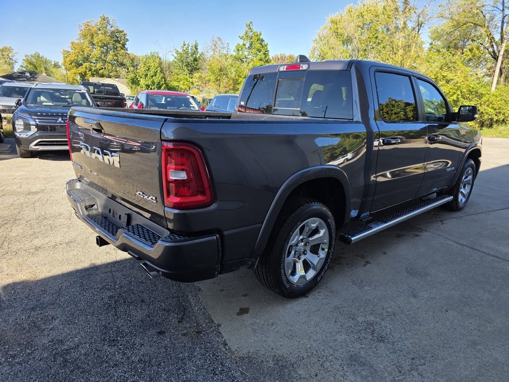 New 2026 RAM 1500 4x4 Crew Cab image 5