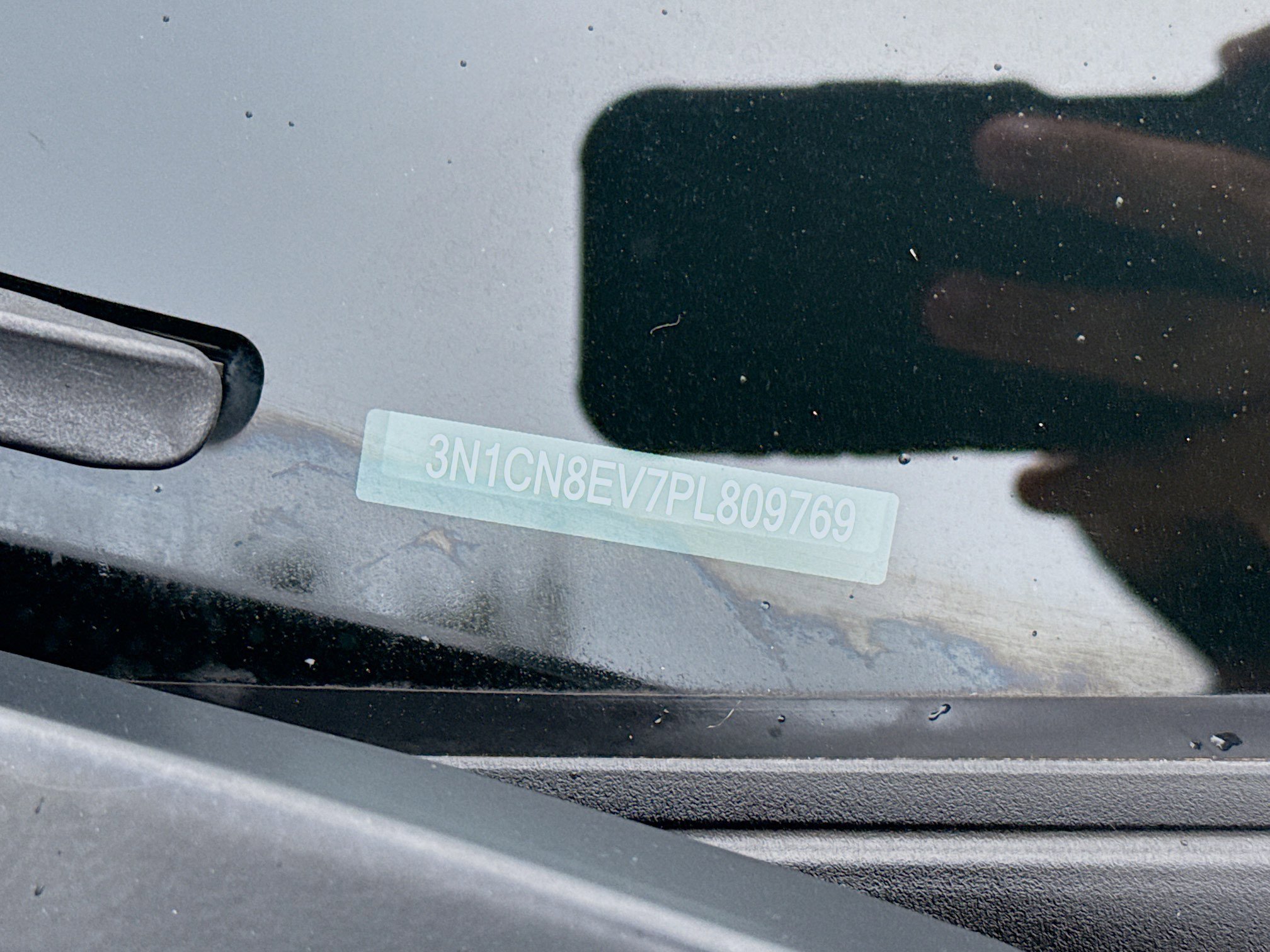 Used 2023 Nissan Versa SV w/ Trunk Package image 34