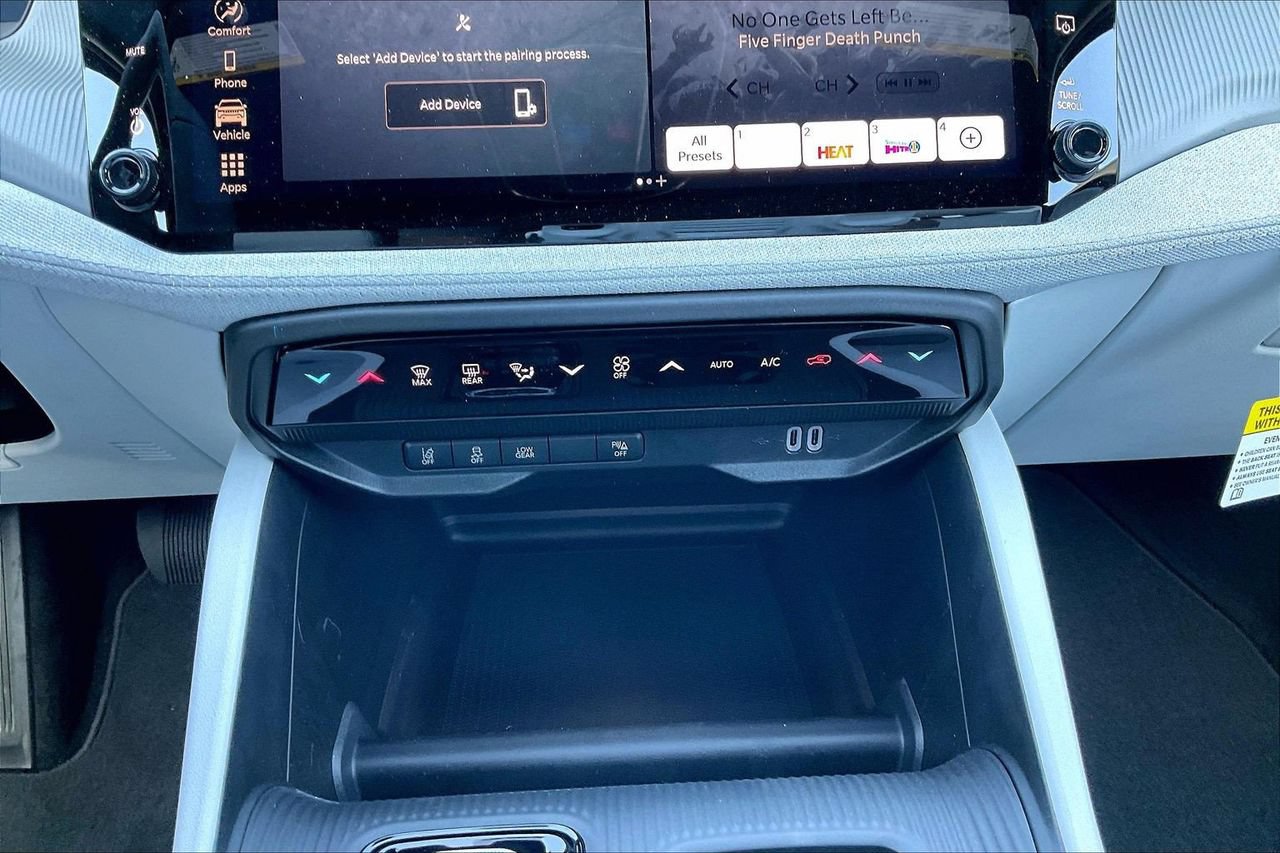 New 2026 Jeep Cherokee Laredo AWD/4WD image 14