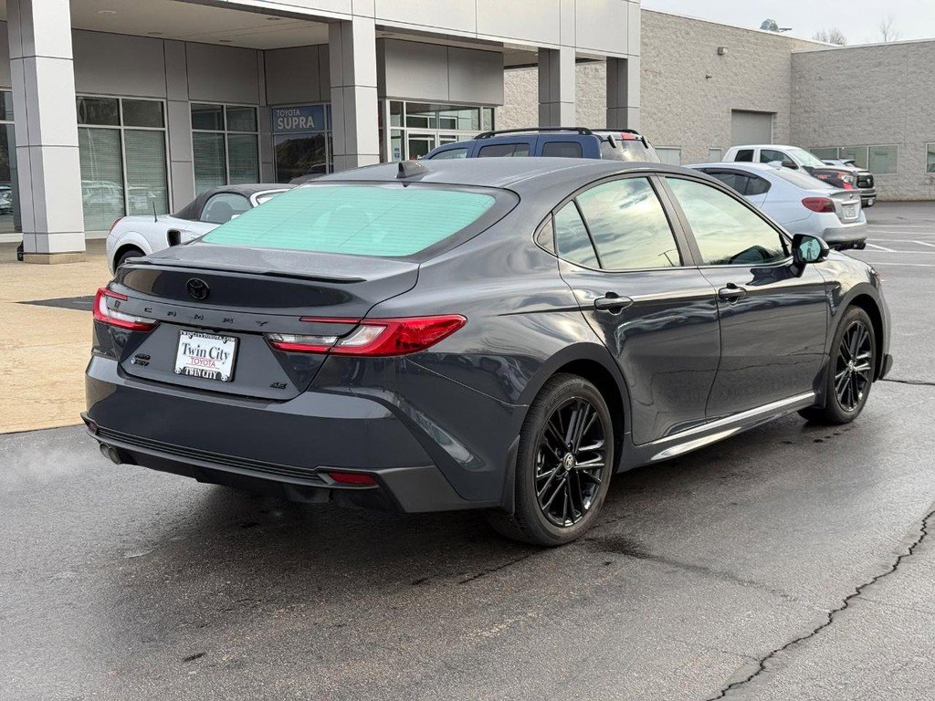Certified 2025 Toyota Camry SE w/ Convenience Package image 3