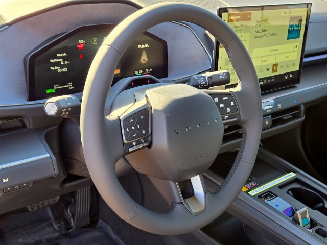New 2026 Lexus ES 350e w/ Convenience Package FWD image 10