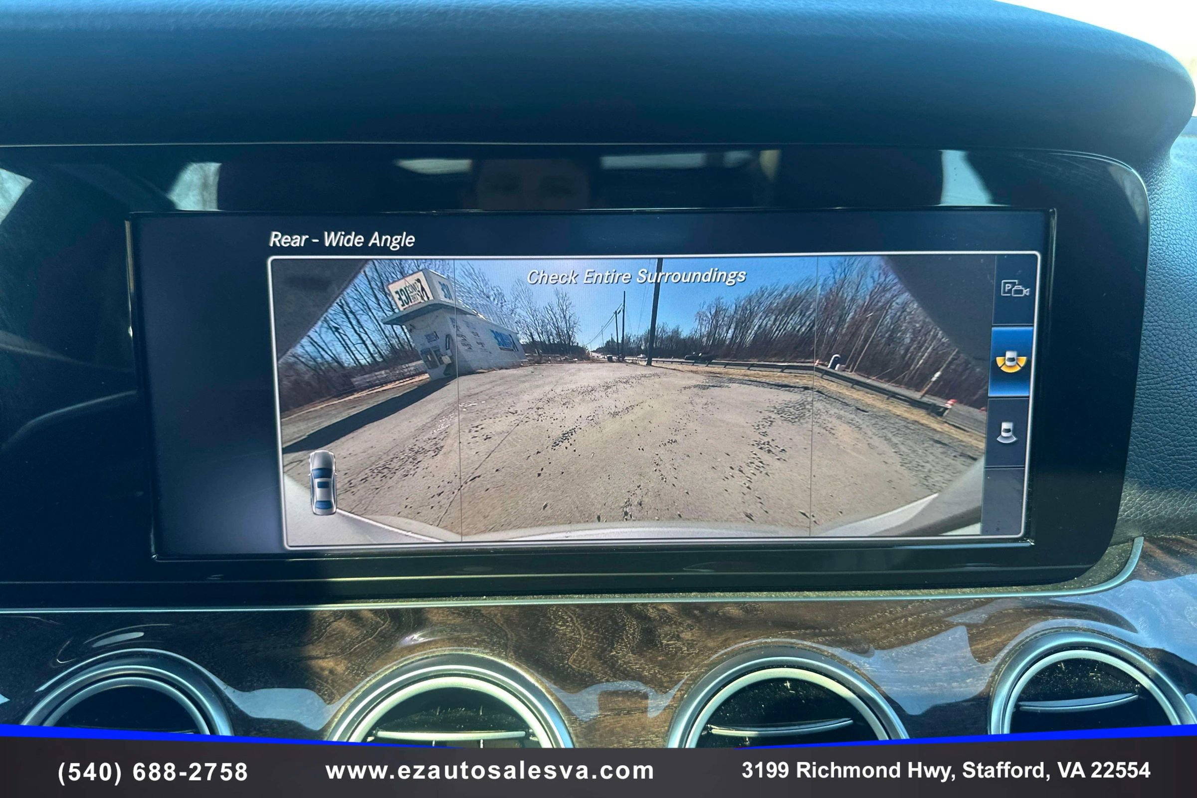 Used 2017 Mercedes-Benz E 300 4MATIC w/ Premium 1 Package image 25