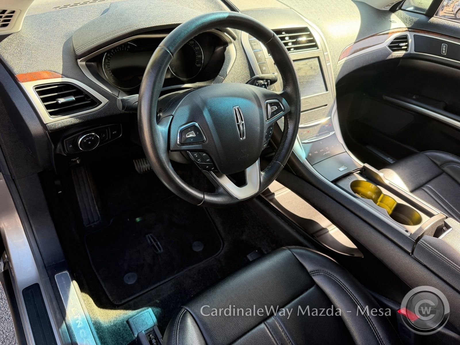 Used 2016 Lincoln MKZ image 7