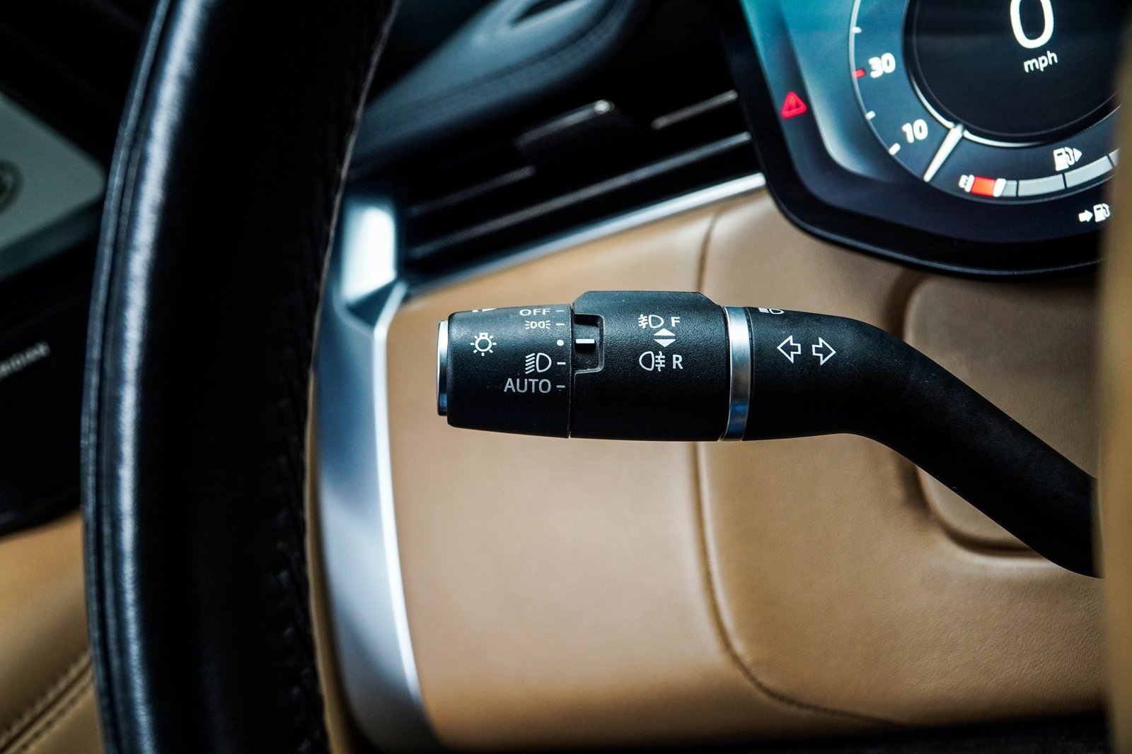 Used 2023 Land Rover Range Rover SE image 29