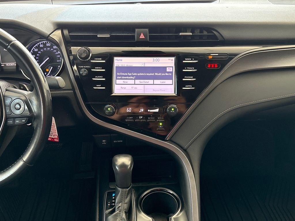 Used 2019 Toyota Camry SE FWD image 23