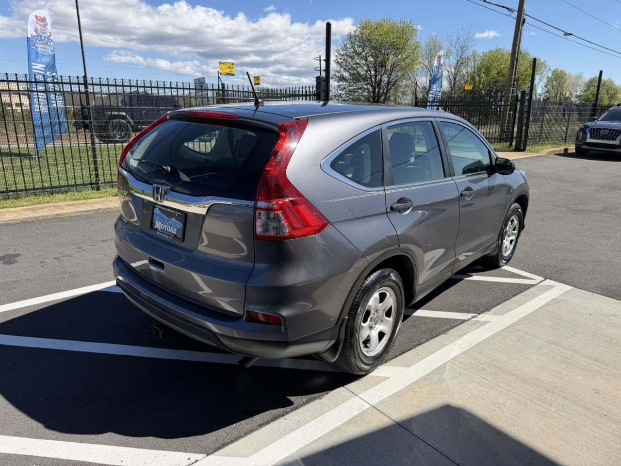 Used 2015 Honda CR-V LX image 6