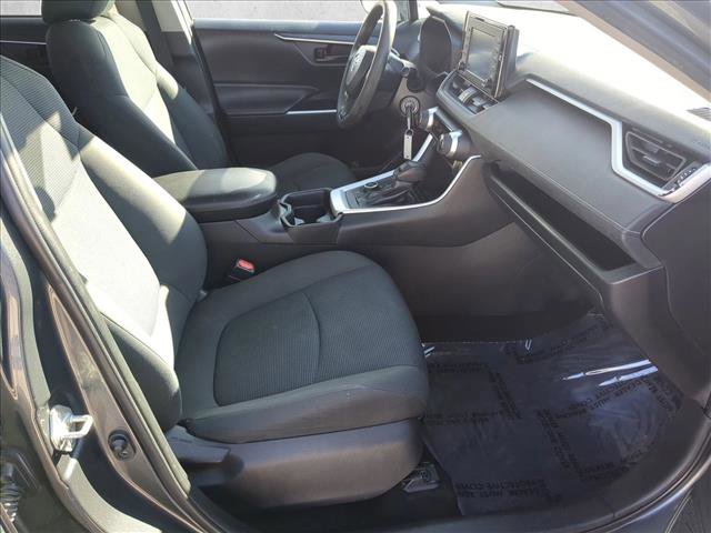Used 2020 Toyota RAV4 LE image 21