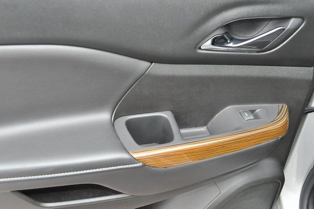 Used 2018 GMC Acadia SLE w/ Driver Alert Package I image 18