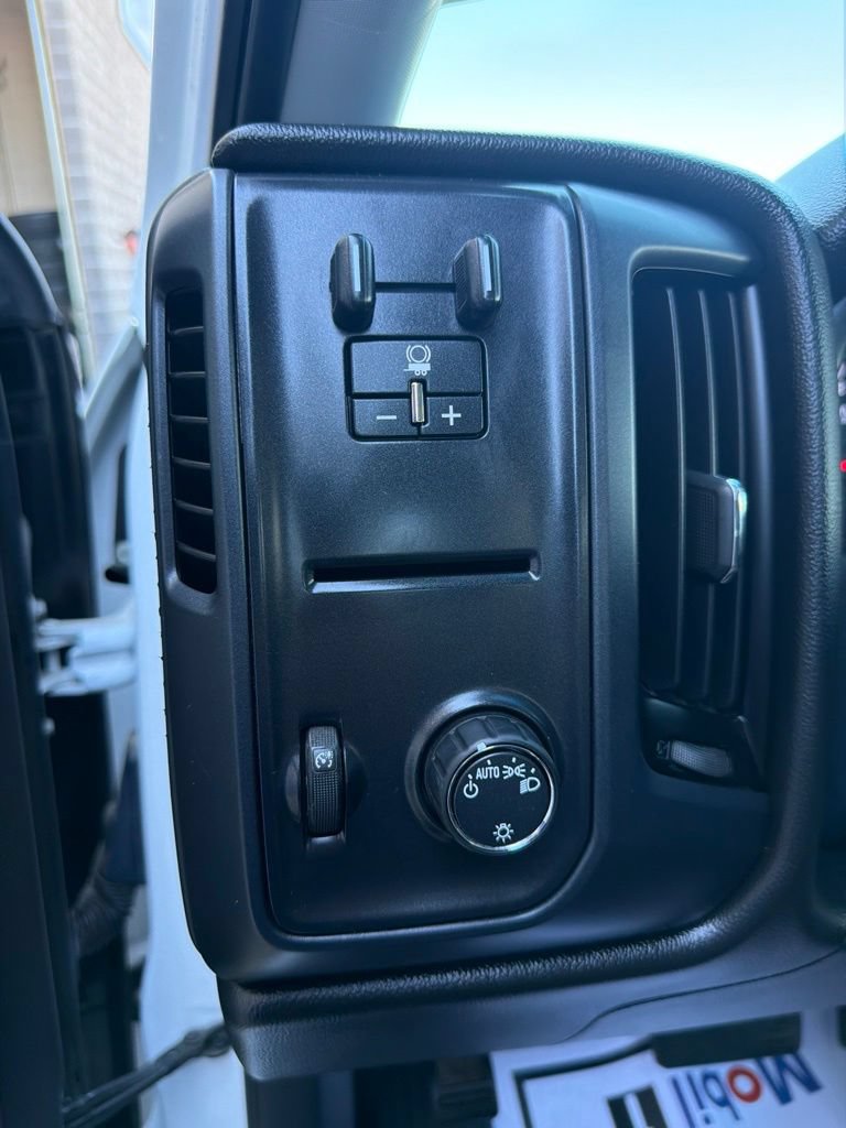 Used 2017 Chevrolet Silverado 2500 W/T RWD image 22
