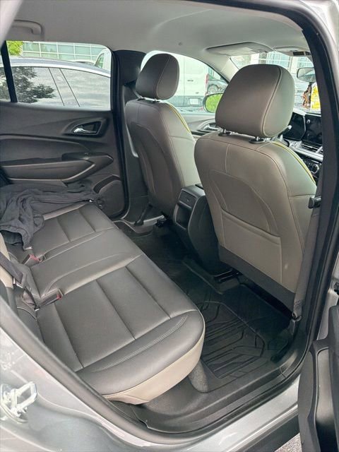 Used 2025 Chevrolet Trax ACTIV w/ Driver Confidence Package FWD image 8