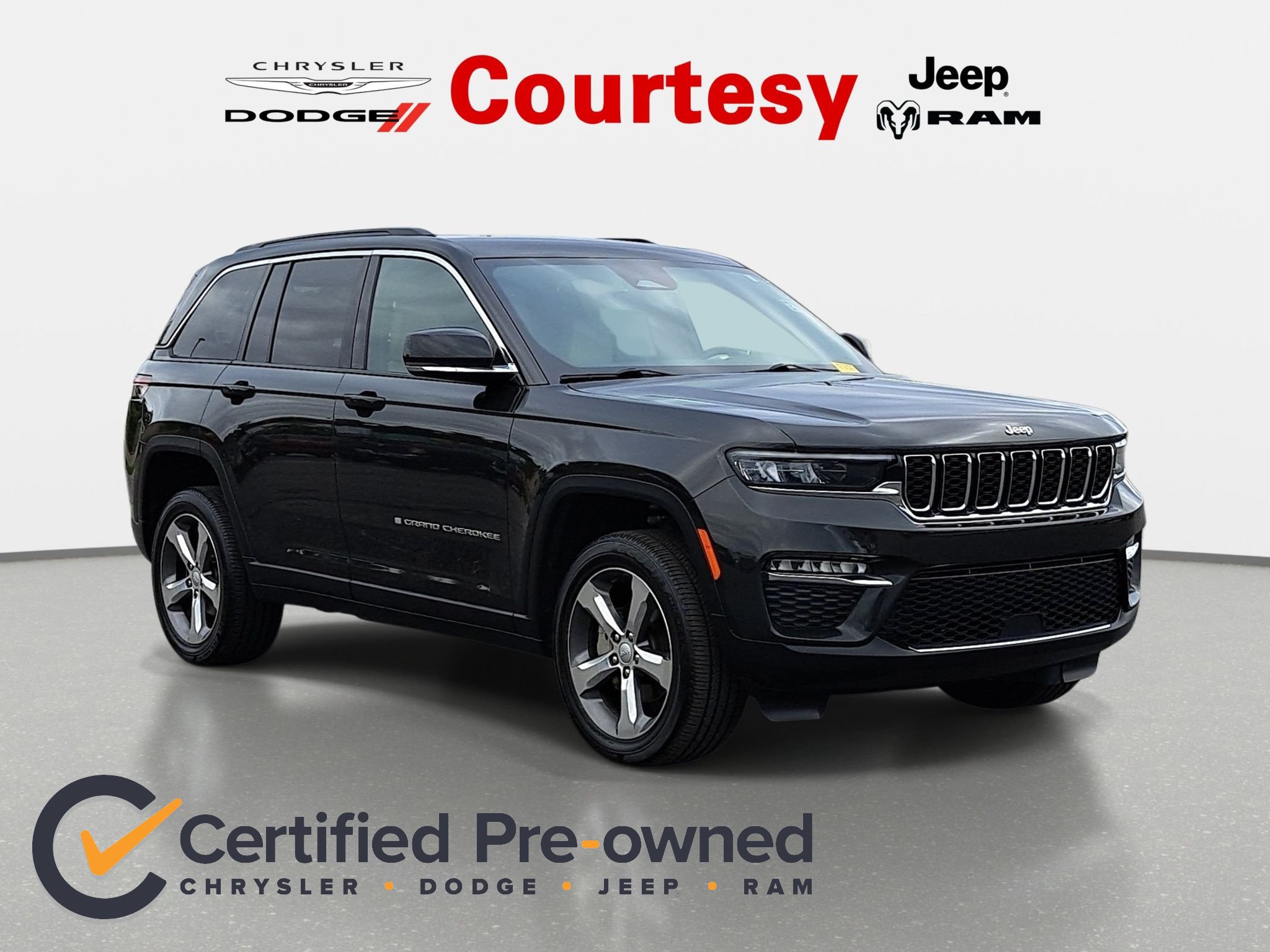 Certified 2025 Jeep Grand Cherokee Limited AWD/4WD image 1