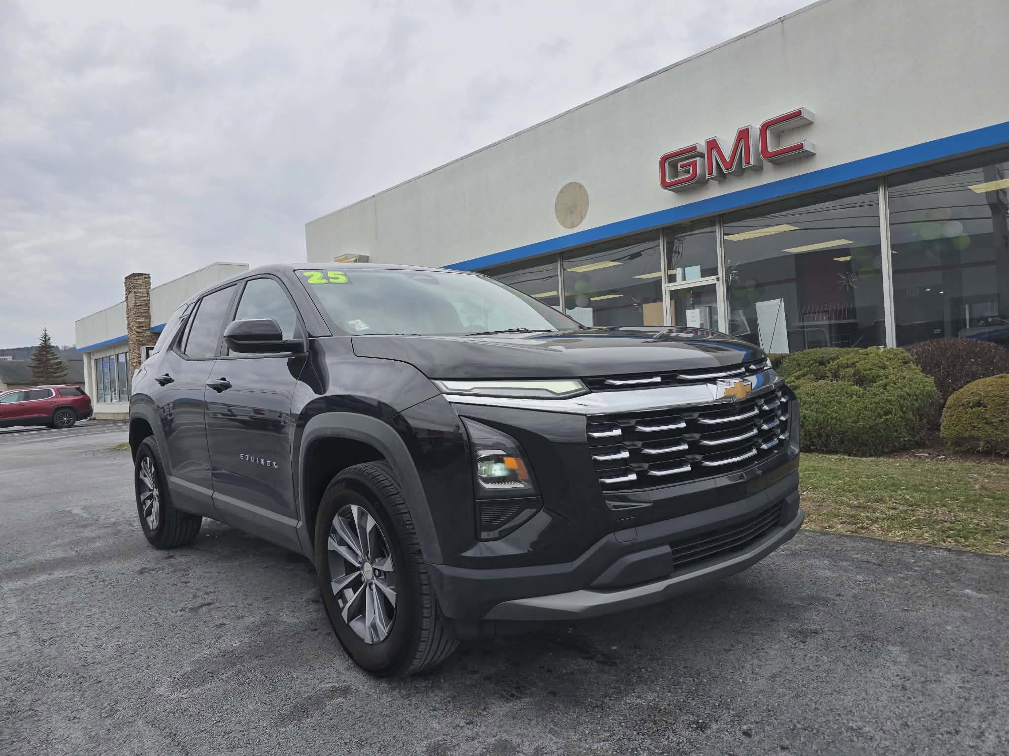 Used 2025 Chevrolet Equinox LT