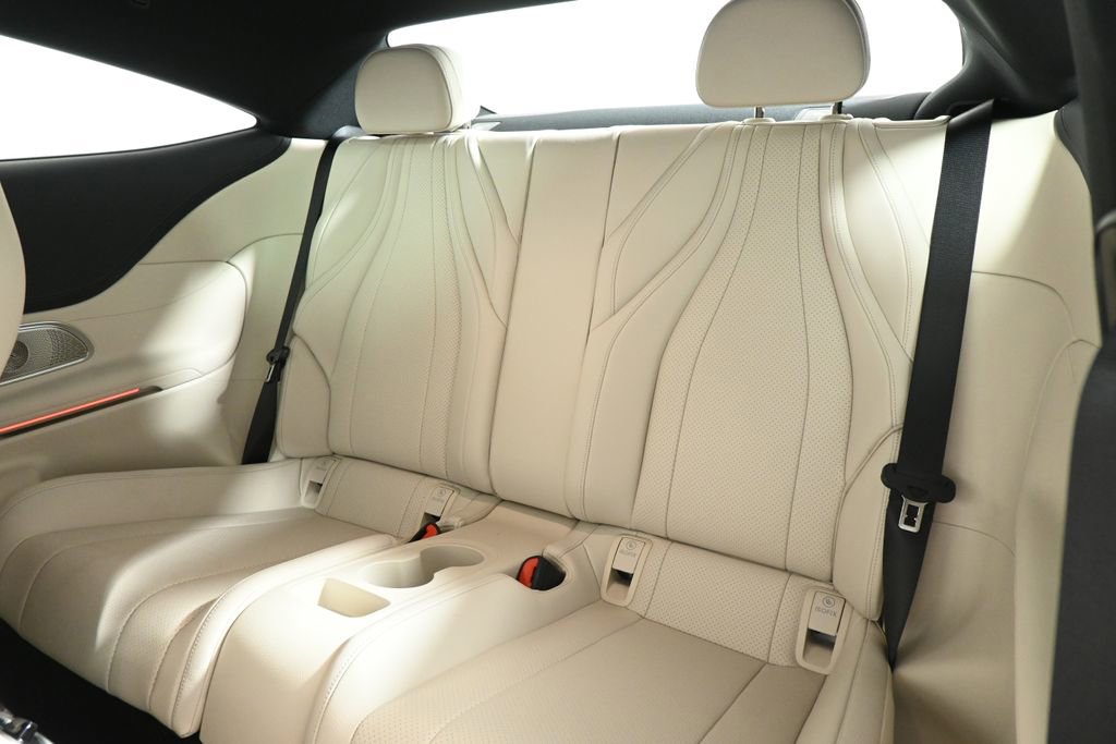 Certified 2026 Mercedes-Benz CLE 300 4MATIC Coupe image 4