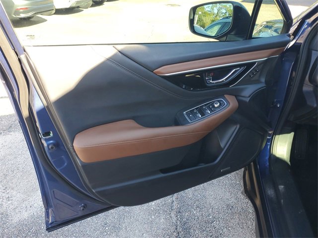 Used 2022 Subaru Outback Touring w/ Popular Package #2 image 12