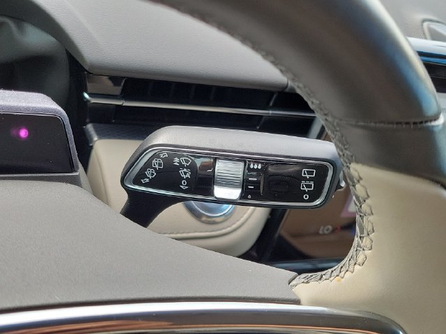 Used 2024 Lincoln Nautilus Premier AWD/4WD image 14