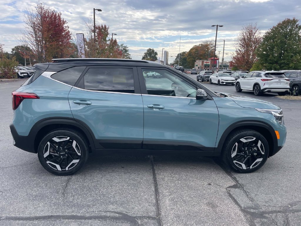 Used 2025 Kia Seltos SX AWD/4WD image 10
