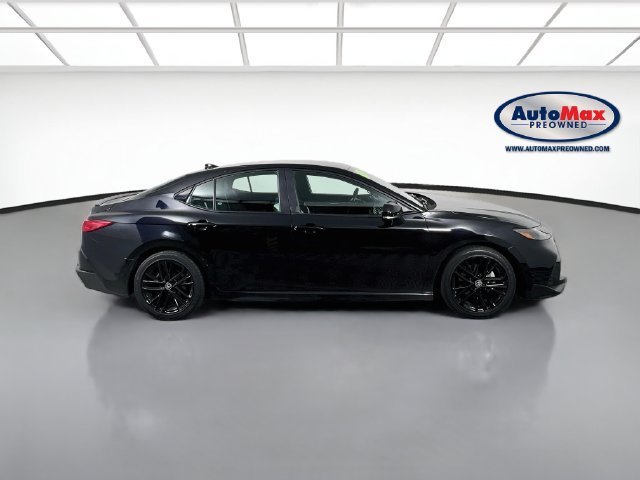 Used 2025 Toyota Camry SE FWD image 10