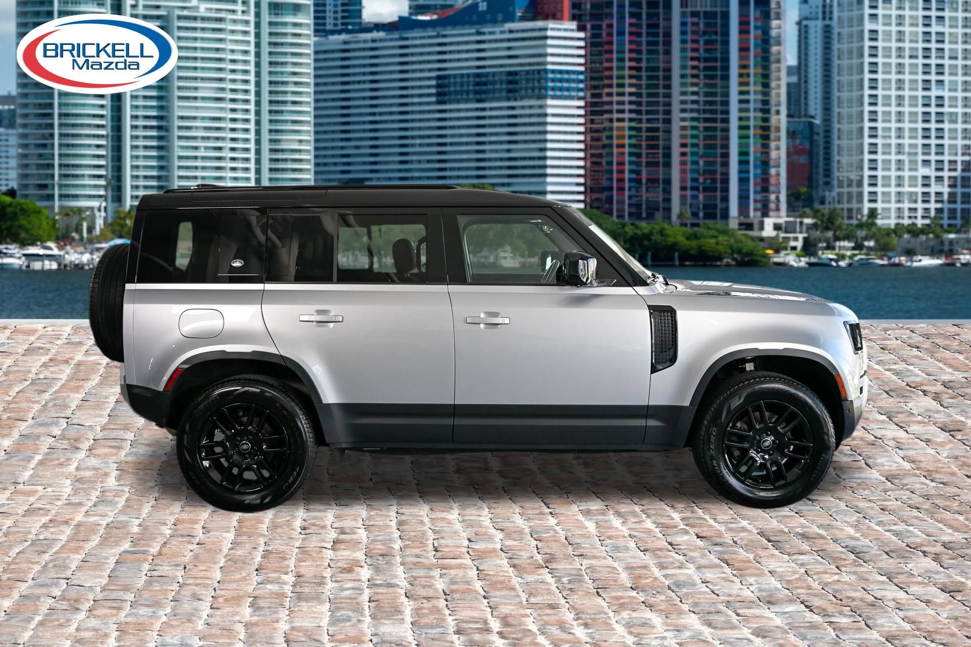 Used 2023 Land Rover Defender 110 S AWD/4WD image 10