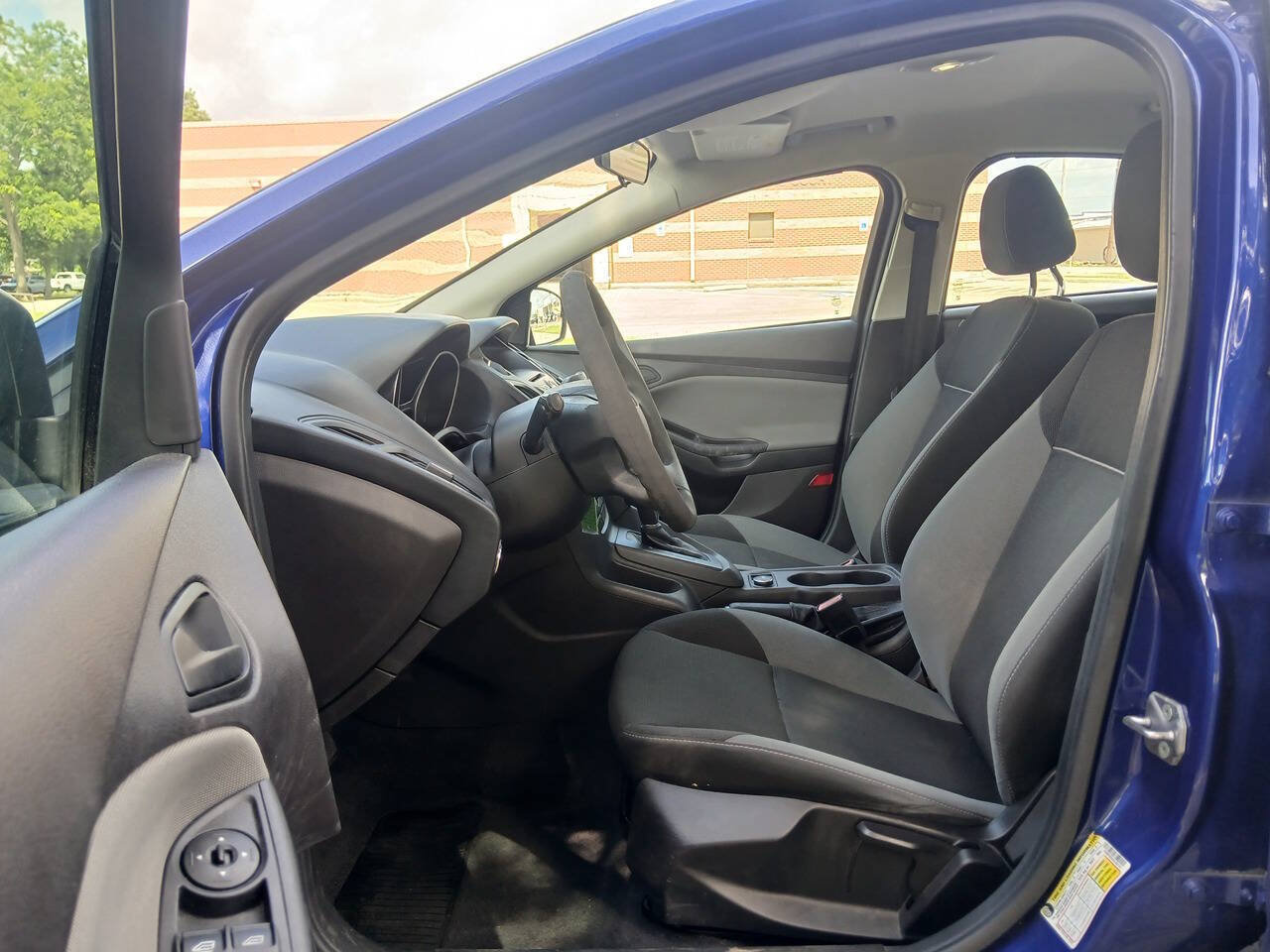 Used 2012 Ford Focus S FWD image 5