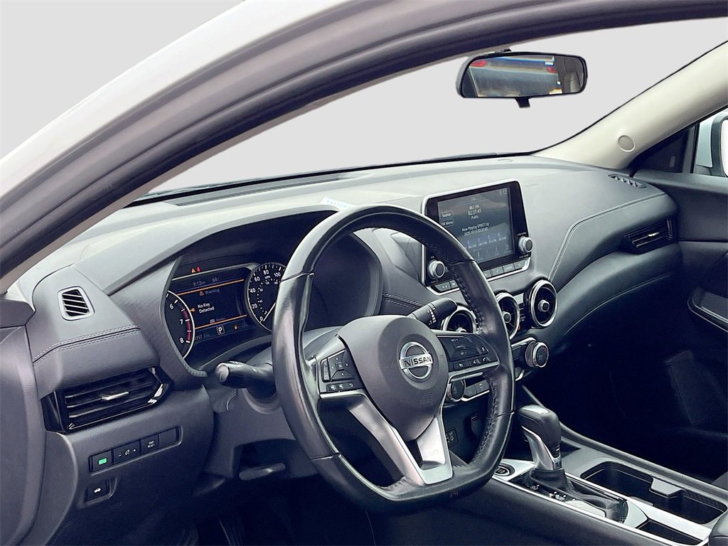 Used 2022 Nissan Sentra SV image 9