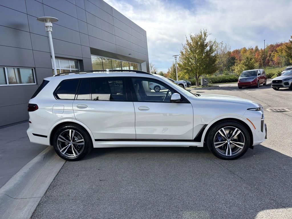 New 2026 BMW X7 xDrive40i w/ M Sport Package image 8