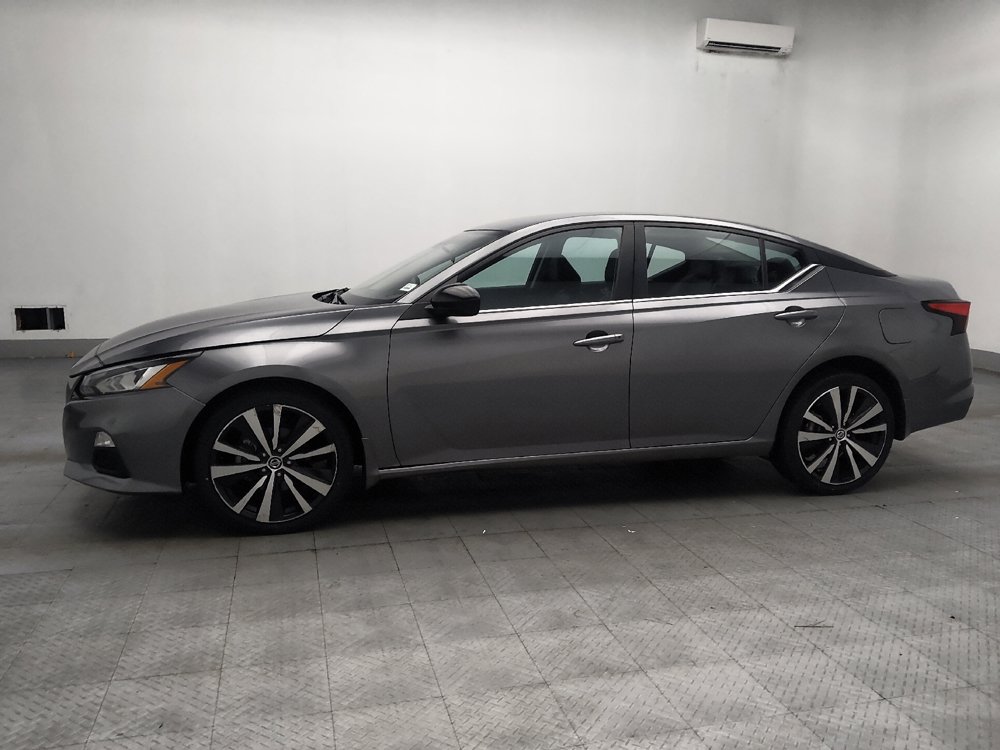 Used 2021 Nissan Altima 2.5 SR AWD/4WD image 2