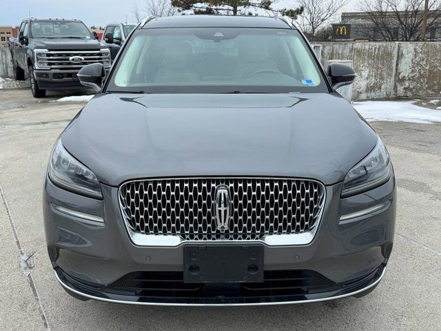 Used 2022 Lincoln Corsair Reserve w/ Equipment Group 201A image 2